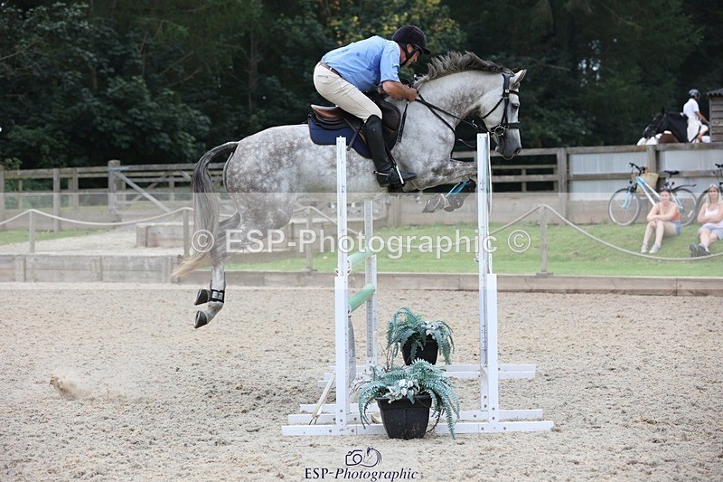 230908-171020-03165 - Cls 9 Snr Newcomers & 1.10m Open