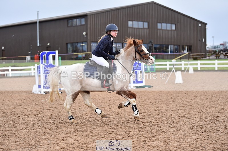 231203A-093900-00026 - Cls 1 Intro 70cm