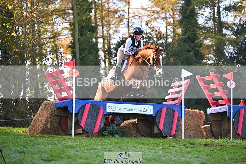 241026-111105-11892 - 370-Emma.Tamblyn-COOL.JET.II