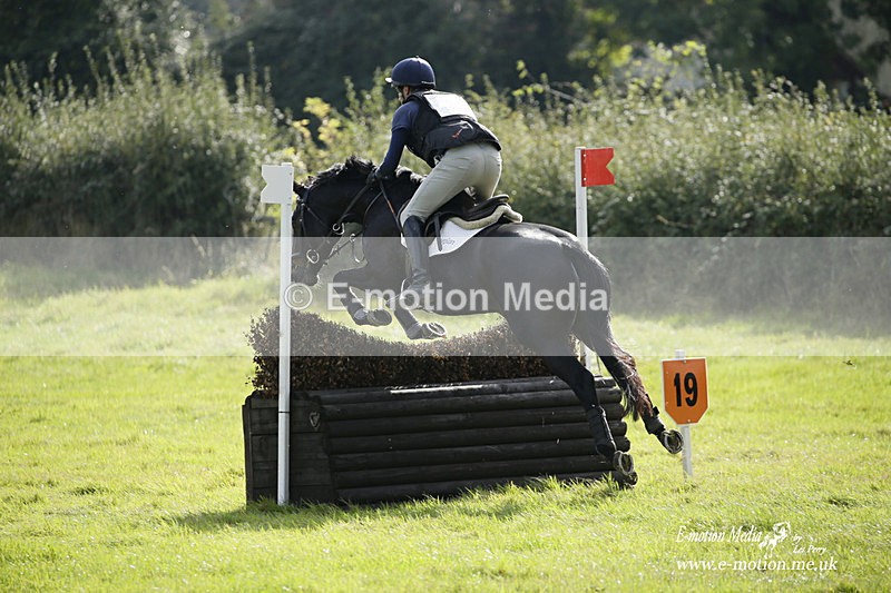  WWHT 171021 3201 - Intermediate (0.90m)  17/10/21