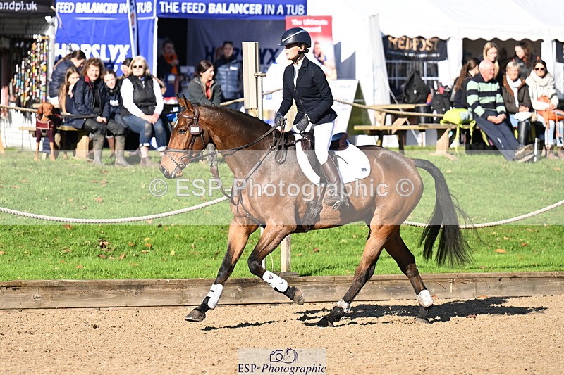 251024A-111732-06763 - B-166-Olivia.Fisher