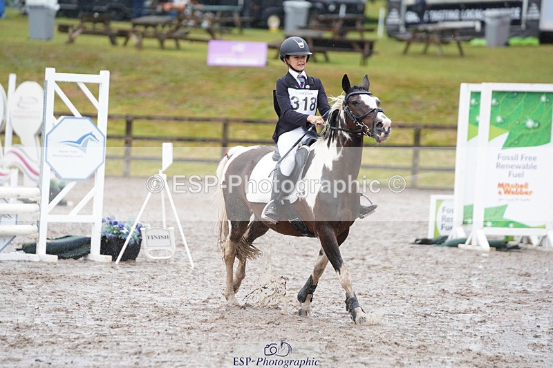 240824X-085156-20460 - 70cm Round 1 8.30 to 9.30