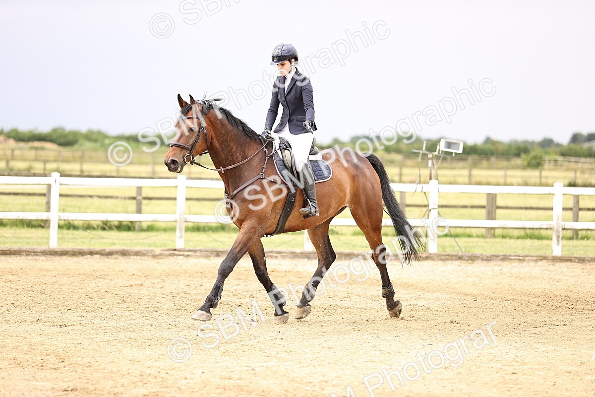 SBM_003069 - Class 21 - Senior Newcomers - 1.10m