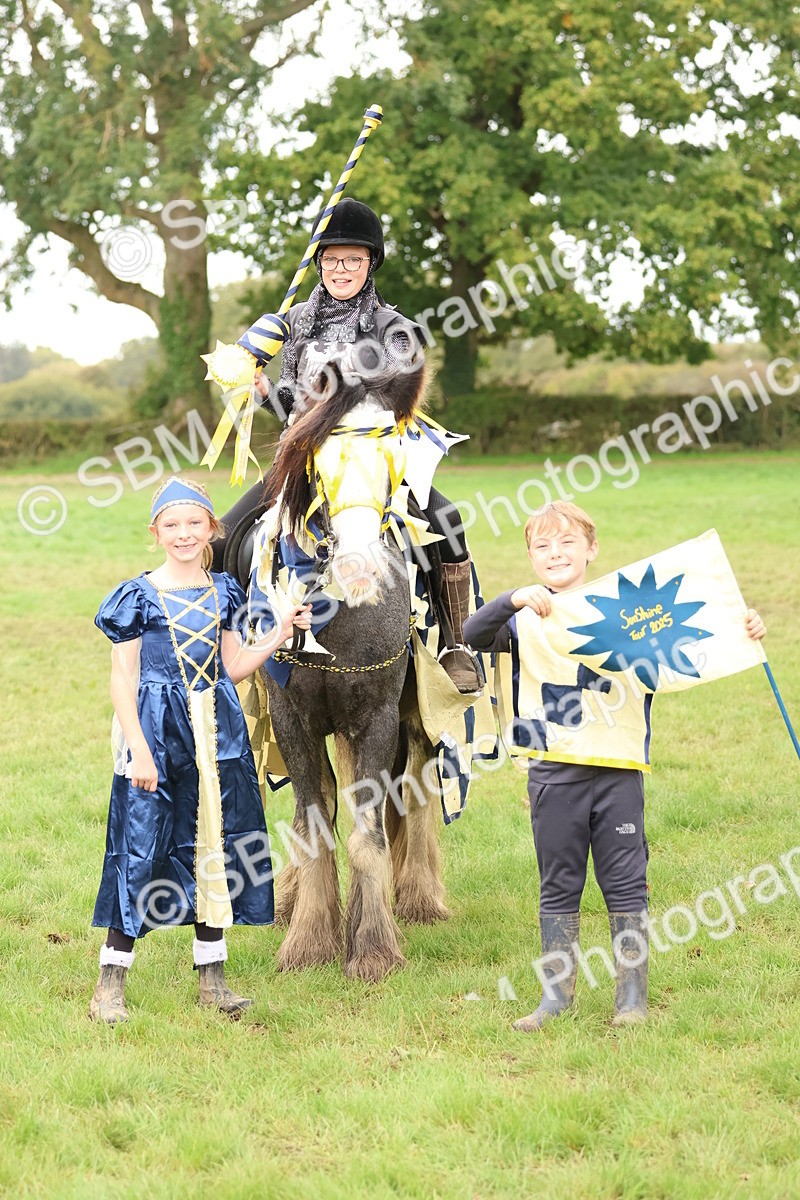 SBM_61702 - S37a - Fancy Dress Showing