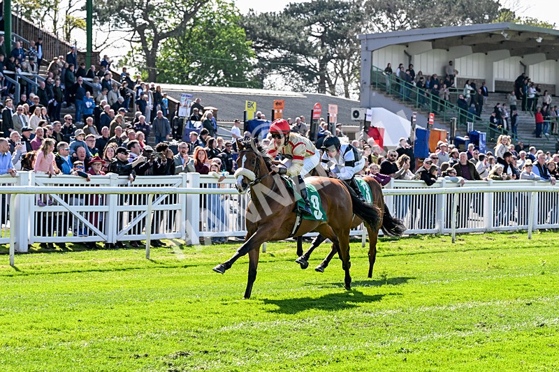 100426-Race 1-Where Love Lives-2610 - Race 1