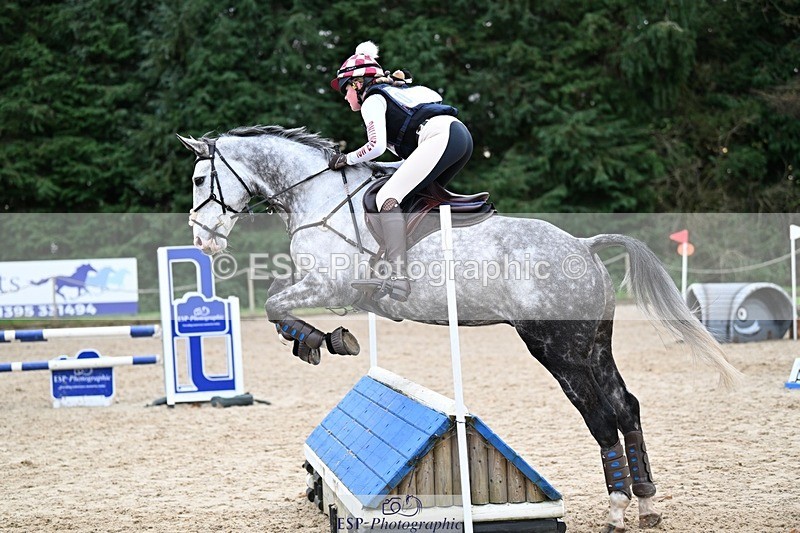 241117-142608-04570 - Cls 3 90-95cm 14.00 to 15.00