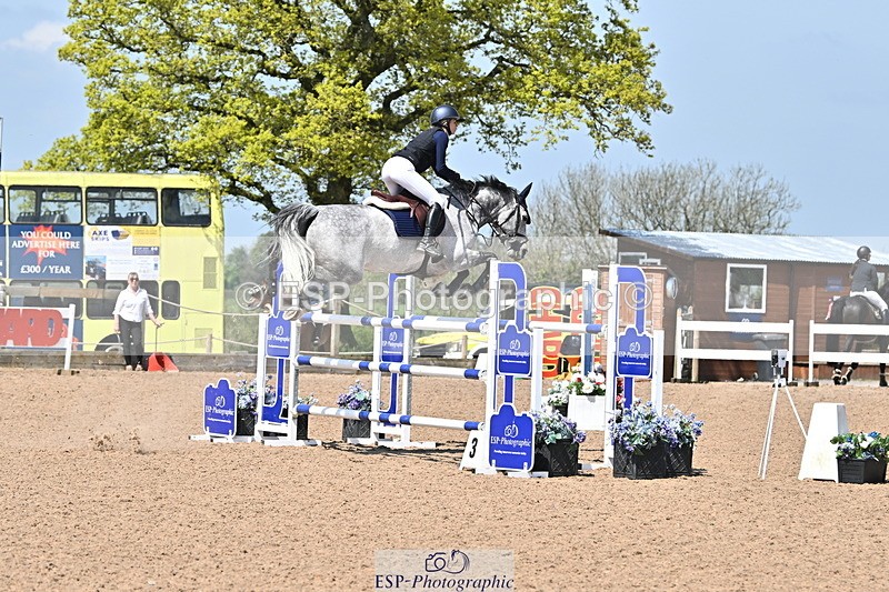 240509A-122727-01759 - Cls 10 National 1.30m Open