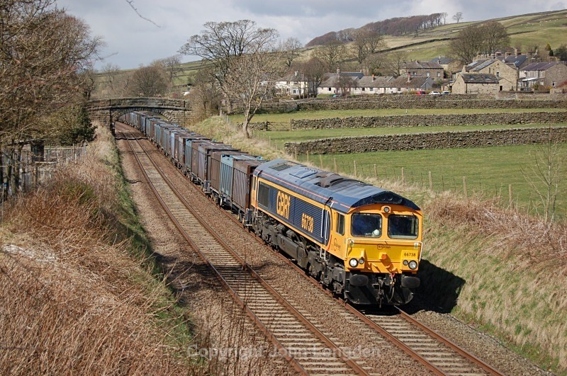 19.4.13 66738 4E13 Kirkby Thore - West Burton, Long Preston - Around Long Preston