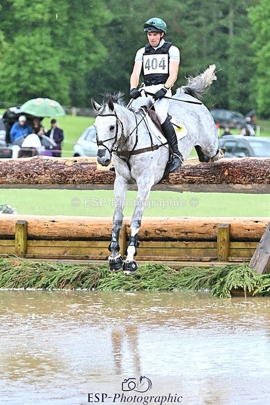 240526-124205-22141 - 404-DEERPAIRC_REVELRY-Max_Warburton