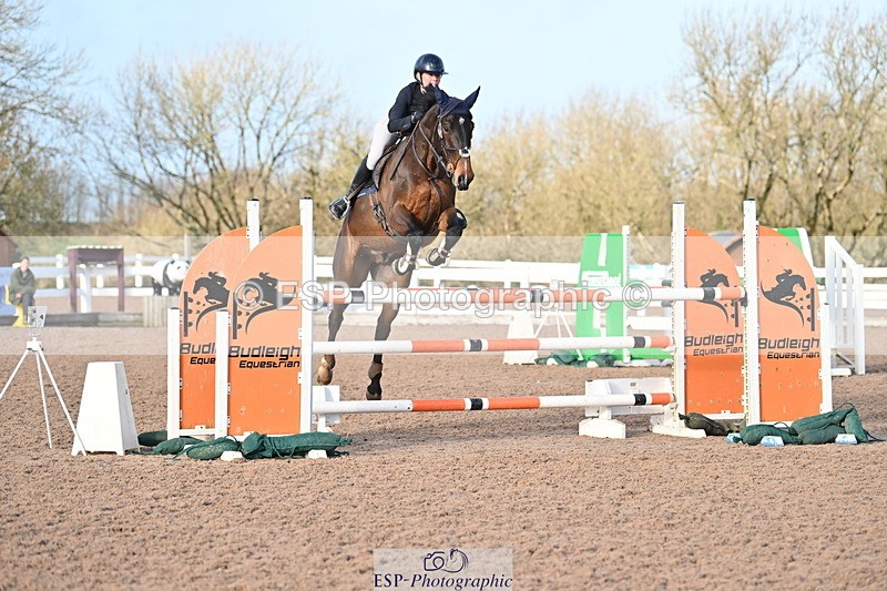 231209A-130822-01827 - Cls 13 Foxhunter & 1.20m Open