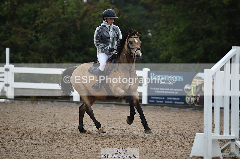 220829A-163634-00275 - 70cm Classes 3a 3b & 4