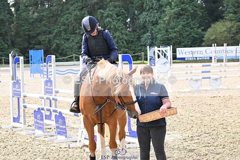 240818-101042-03619 - Cls 8B 90cm Open