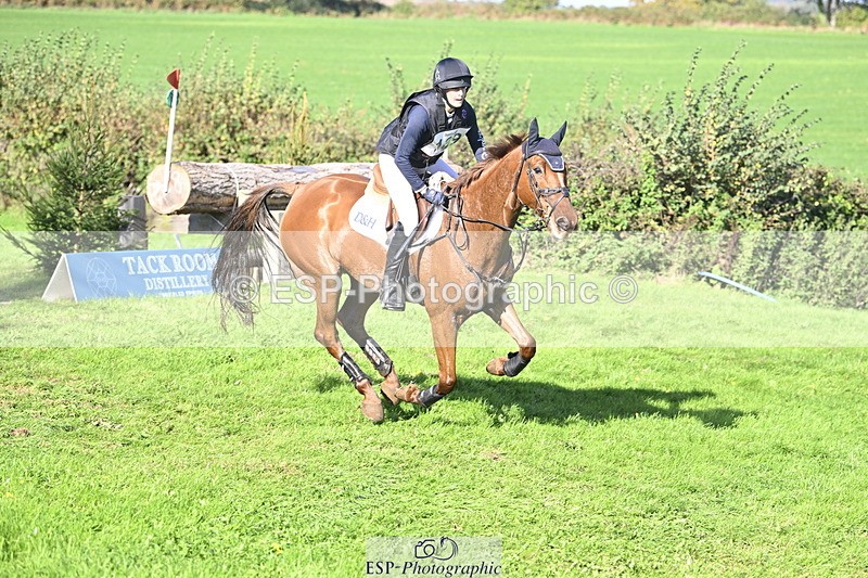 251024A-124733-11274 - B-139-Kirsty.Short