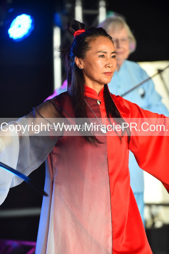 SH4_1548 - Tai Chi with Lisa Kay.