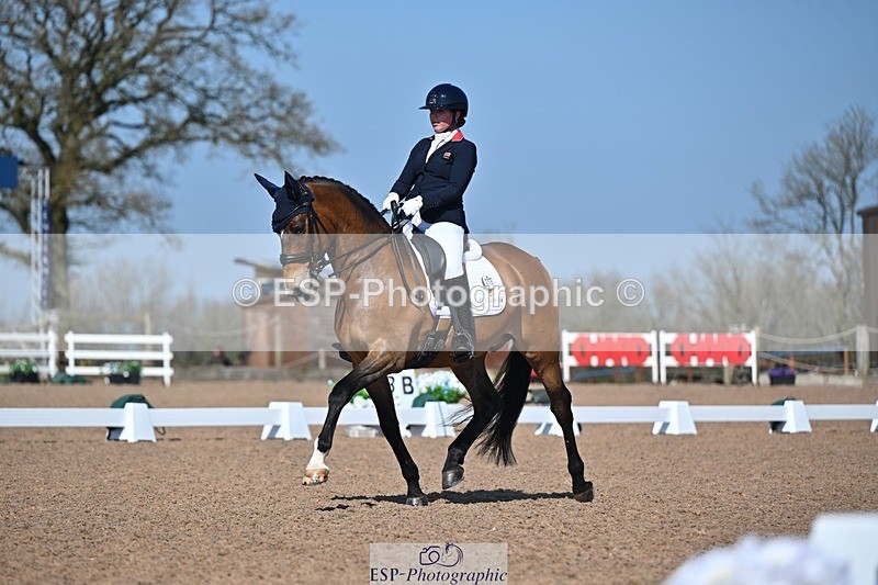 250405-105548-10052 - 115-Isla.Sully-Vagabond.De.Massa