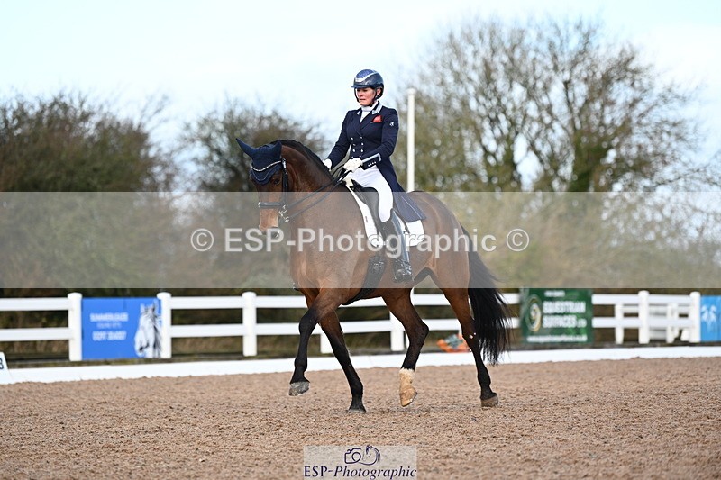 240218A-110955-06140 - 199-Nicola.Buchanan-St.Giles.flamboyant