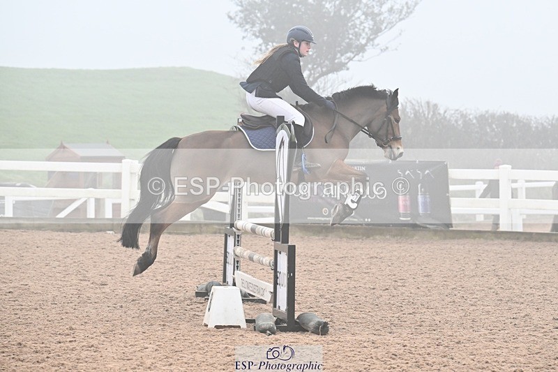 260308-143202-03244 - Cls 15 British Novice and 80cm