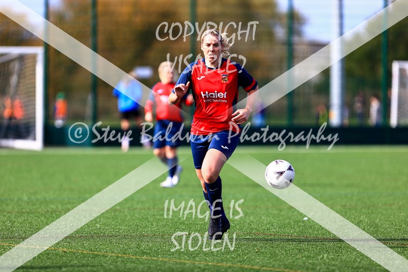 1DX30418 - 2025-10-05 FC Abbey Meads Ladies V Purton  Kingsdown FC Ladies