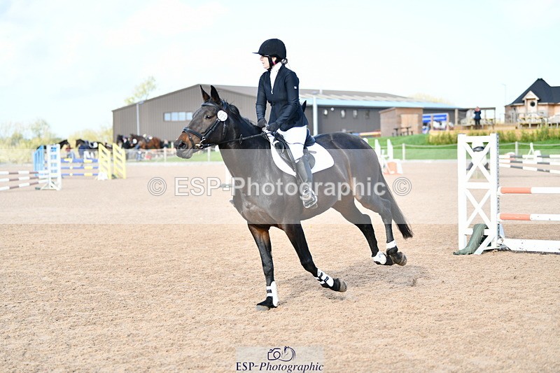 241026A-120011-01102 - SAT Cls 26+27 Club and Schools 90cm