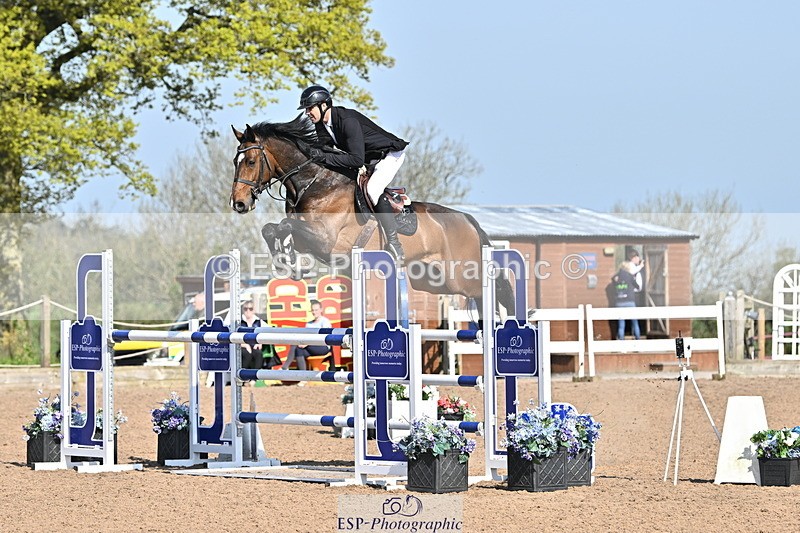 240509A-093659-00611 - Cls 8 Foxhunter