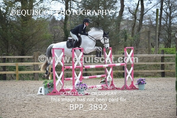 BPP_3892 - CLASS 4 Senior Newcomers/ 1.10m Open