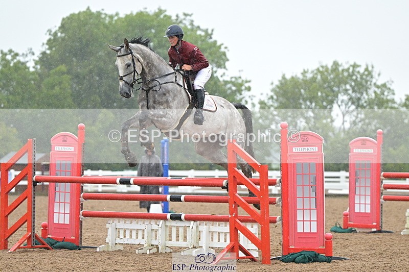 240925A-132724-00863 - Cls 4 Newcomers and 1.10m Open