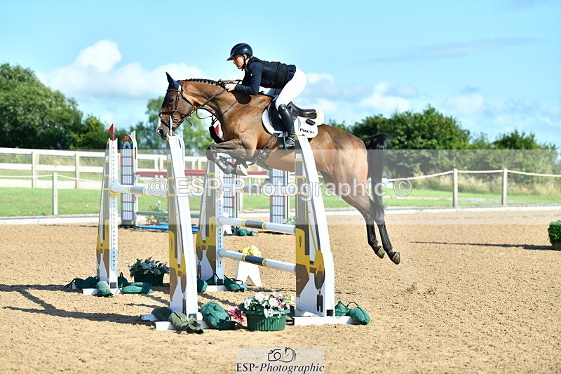 230723A-170411-13750 - Cls 8, 2 Star Medium 1.35m