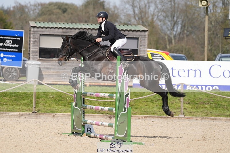 260322A-125049-01730 - 12 Newcomers 1m 10 Open