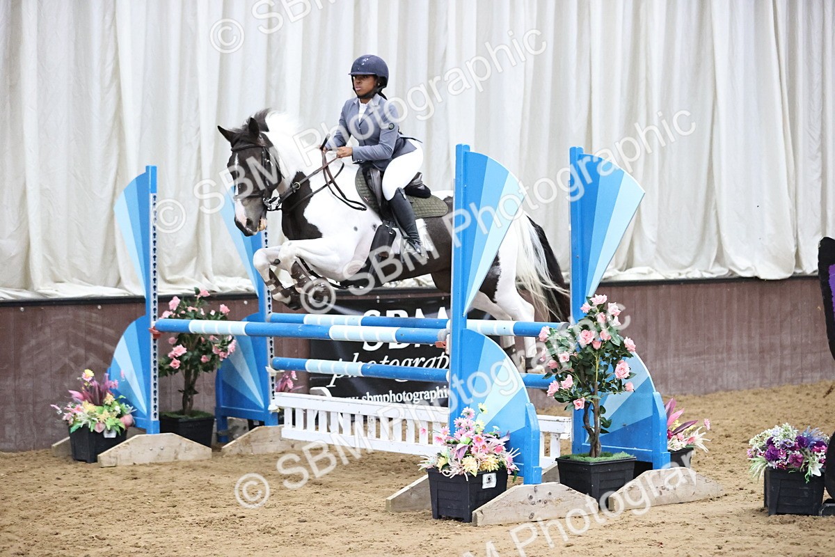 SBM_002953 - Class 13 - Blue Chip Pony Newcomers 1.00m Open