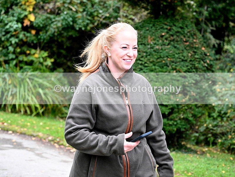 WJ7_6593 - Berks & Bucks - Children's Meet - The Old Farmhouse – Steventon.