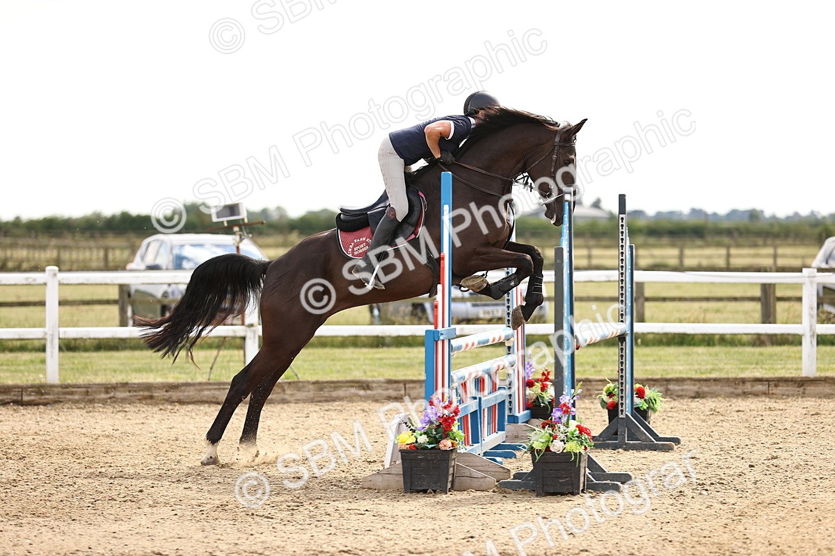 SBM_002315 - Class 18 - Ariat Senior British Novice- 90cm Open
