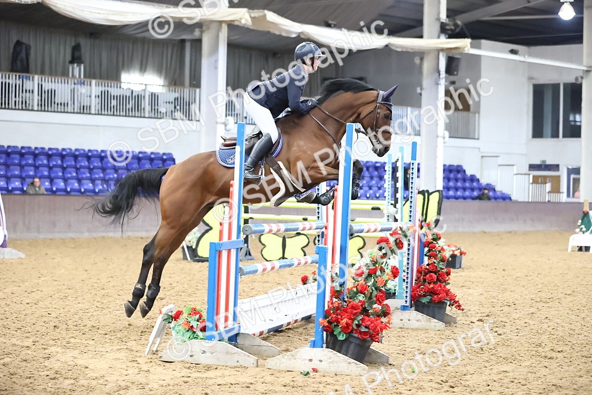 SBM_003704 - Class 12 - Senior Foxhunter 1.20m
