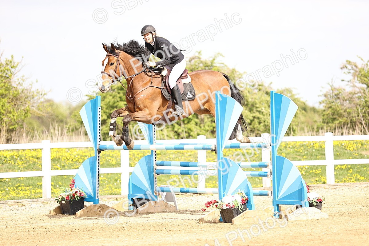  - Class 13 - Senior Foxhunter - 1.20m