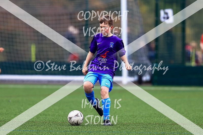 1DX30522 - 2025-10-12 FC Abbey Meads U14 Orange V Kingsdown Lions U14