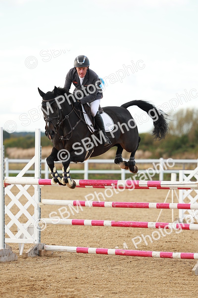 SBM_002145 - Class 5 - Senior Foxhunter - 1.20m