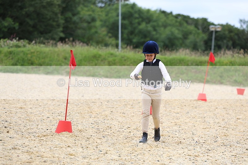 3E7A0076 - Egg and Spoon