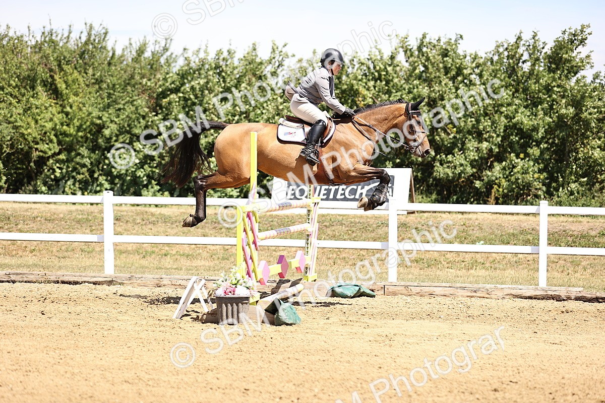 SBM_010062 - Class 9 - Senior Foxhunter - 1.20m Open