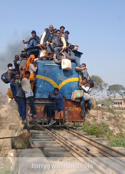All aboard Indian /Nepal boarder Train......Tickets please - India