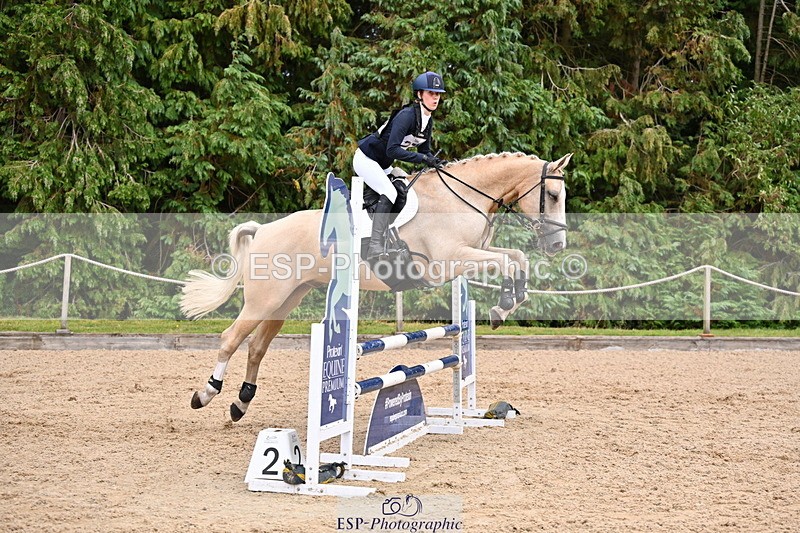 250802A-143657-05946 - F-273-Imogen.Knight-FOURSEASONS.FIRST.EDITION