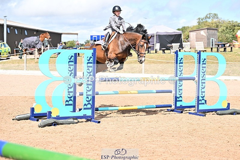 250827B-133456-00598 - Cls 4 Snr Newcomers 1.10m