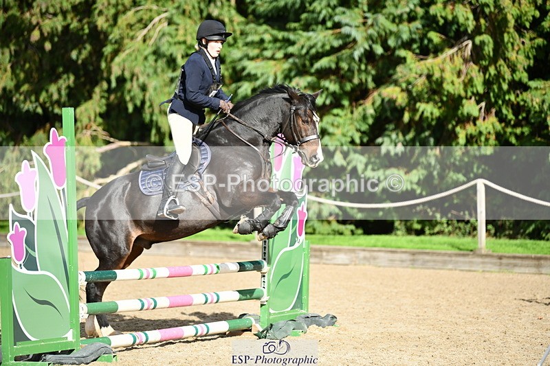 251004A-145100-01547 - Classes 8 & 9 70cm