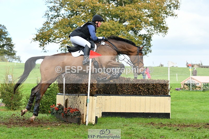 251025A-153927-21874 - G-570-Samantha.Garness