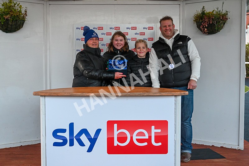 281223-Race 6-Hajey-5095 - Race 6