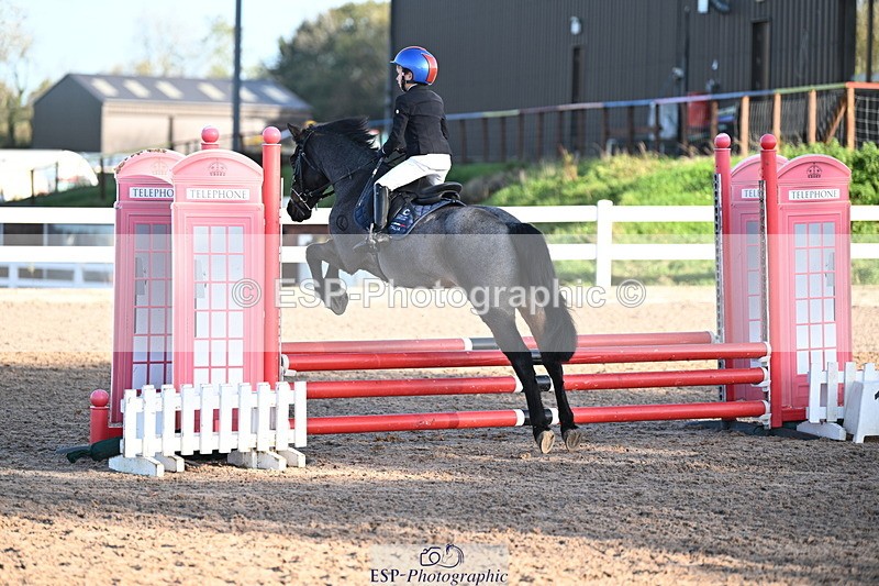 241026A-100658-00046 - SAT Cls 3 Pony Intro 70cm