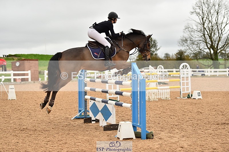 231122A-140824-00587 - Cls 5 Foxhunter & 1.20m Open