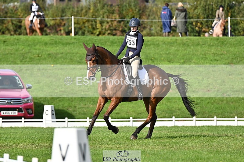 251024A-113246-09693 - G-563-Kirstin.Elisa.Evans