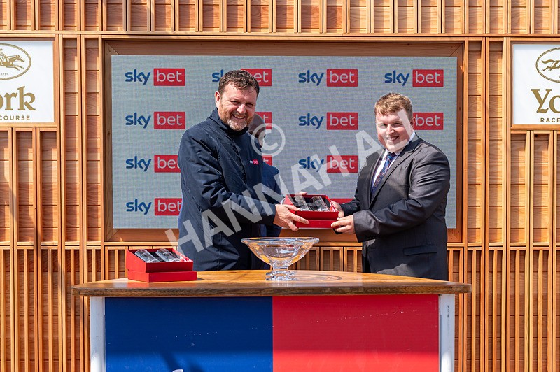 140526-Race 1-Persian Spring-1036 - Race 1 1.45pm Sky Bet ebfstallions.com Novice Stakes