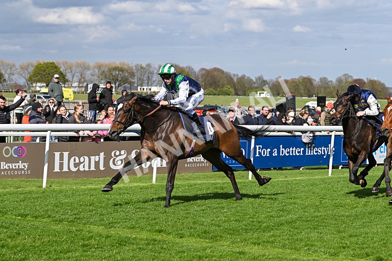 160425-Race 5-Kokanee-3463 - Race 5