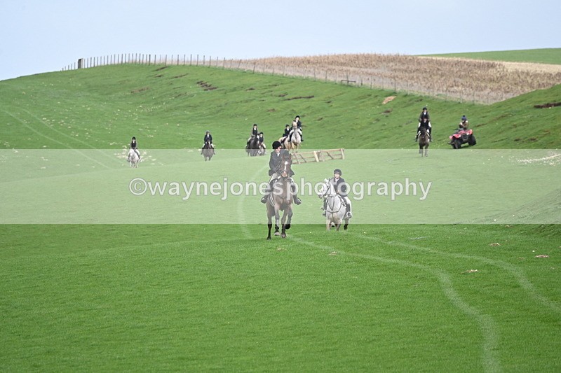 WJ6_9212 - Line Three