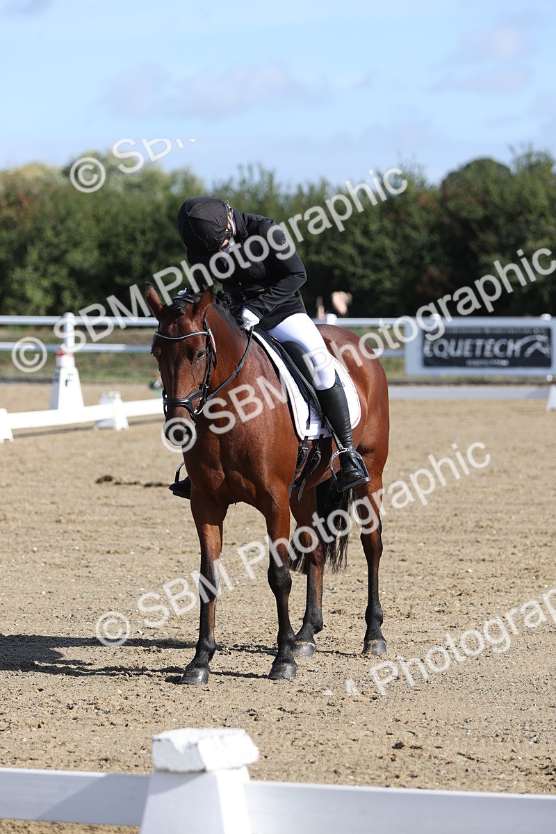 SBM_001098 - Class 2 - Intro 4 Champs - 9.44-10.38